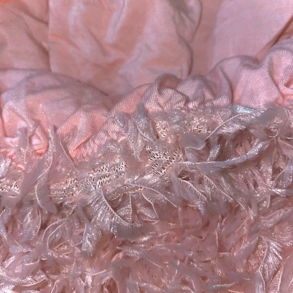 Pink fluffy tube top - Picture 2 of 2